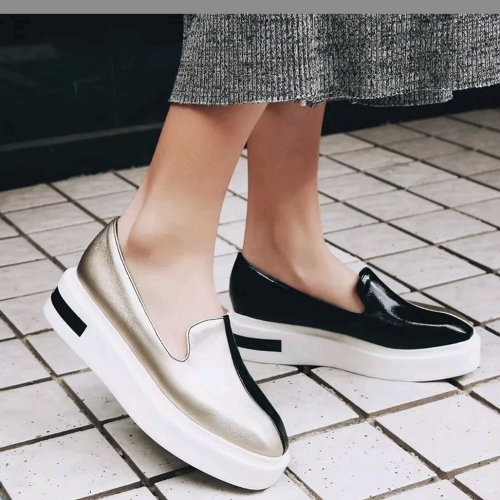 Womens Gold Wedge Mid Heel Wlip On Loafers